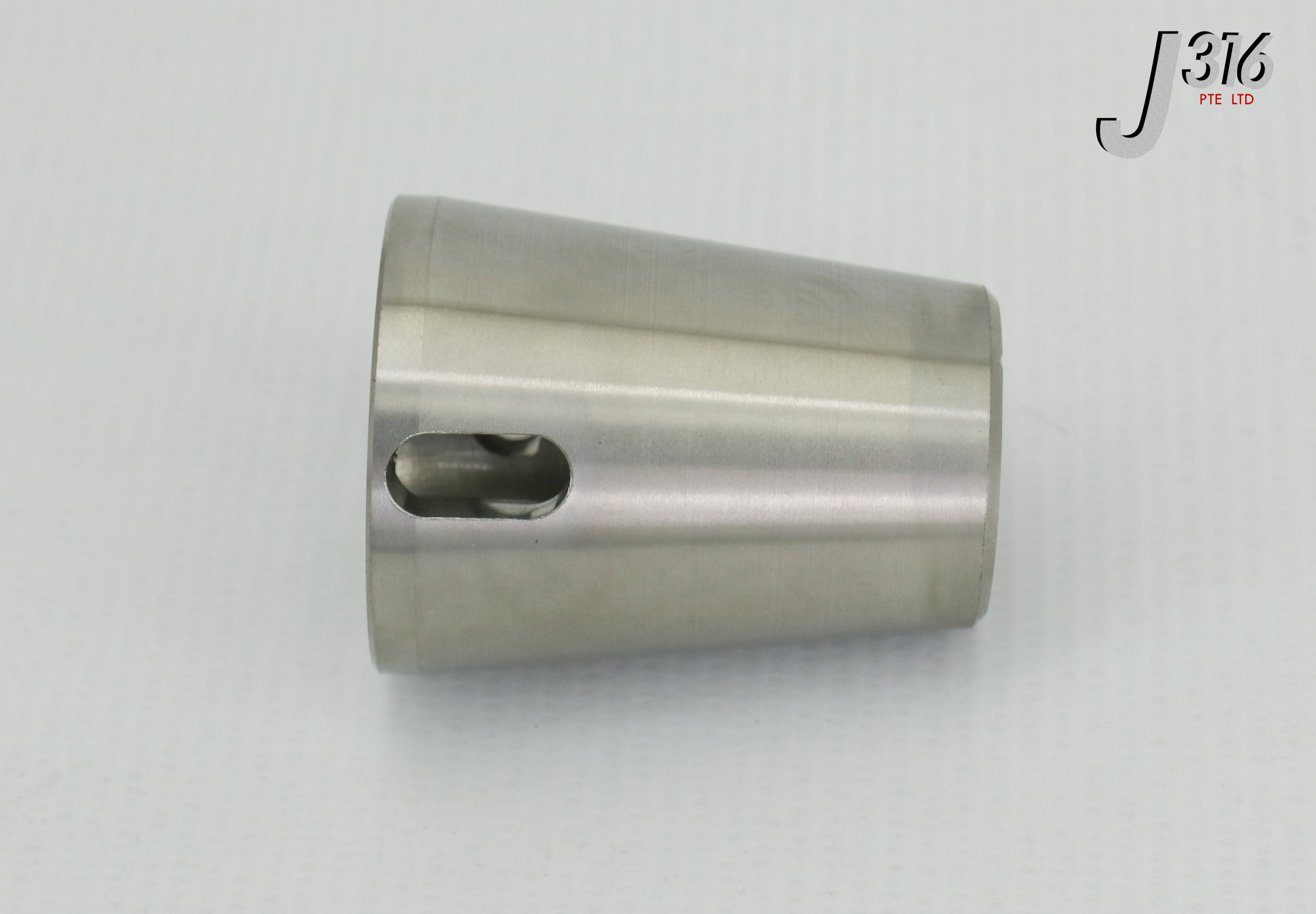 PP-「P」 24595 BUEHLER SPINDLE NOSE (TAPERED CONE, FOR 5/8-IN MTR SPDL